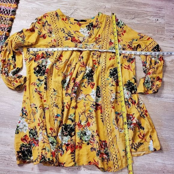 Zaful Ladies Floral dress/tunic - Picture 2 of 6